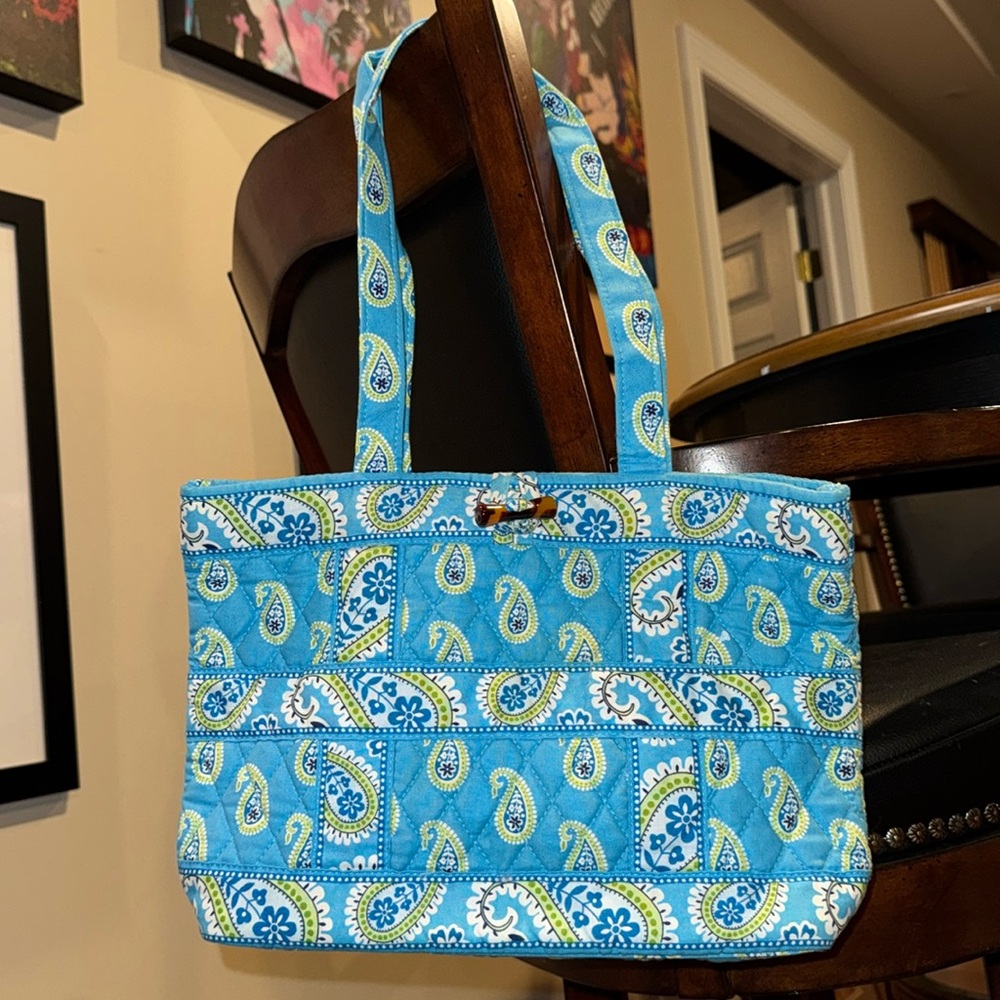 *NWOT* Vera Bradley Bermuda Blue Small Tote Toggle Bag (Retired Pattern)